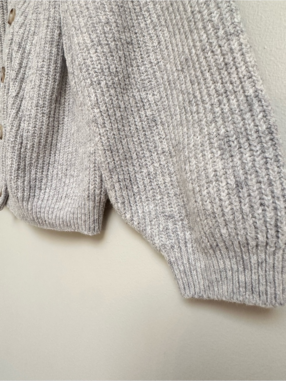Old Navy Girls Gray Ribbed Button‑Front Cardigan 5T Long Sleeve - Picture 5 of 9